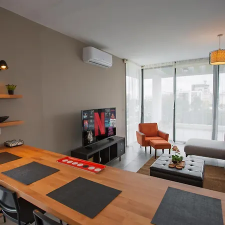 Midas 7 By Holidaykeys Apartman